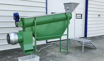 Stroj na leštenie tekvicových semien