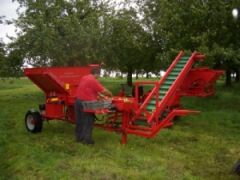 Trailer na triedenie ovocia