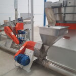 Mlyn MB-100 na sušenú rastlinnú hmotu